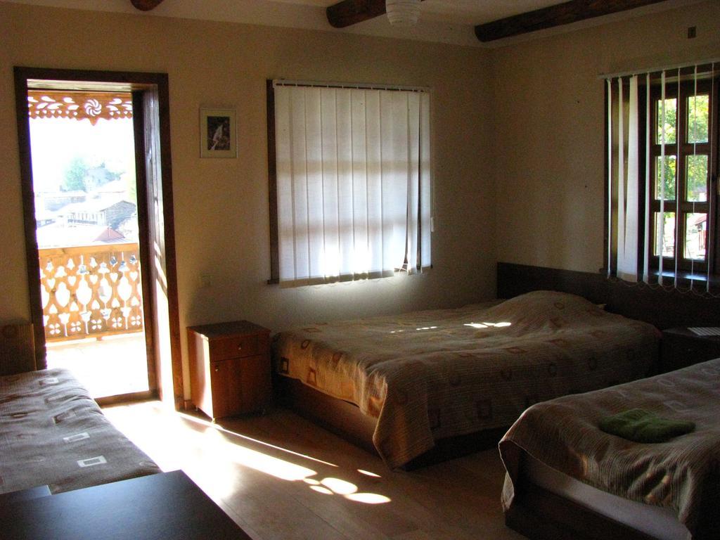 אומלו Guest House Shina חדר תמונה